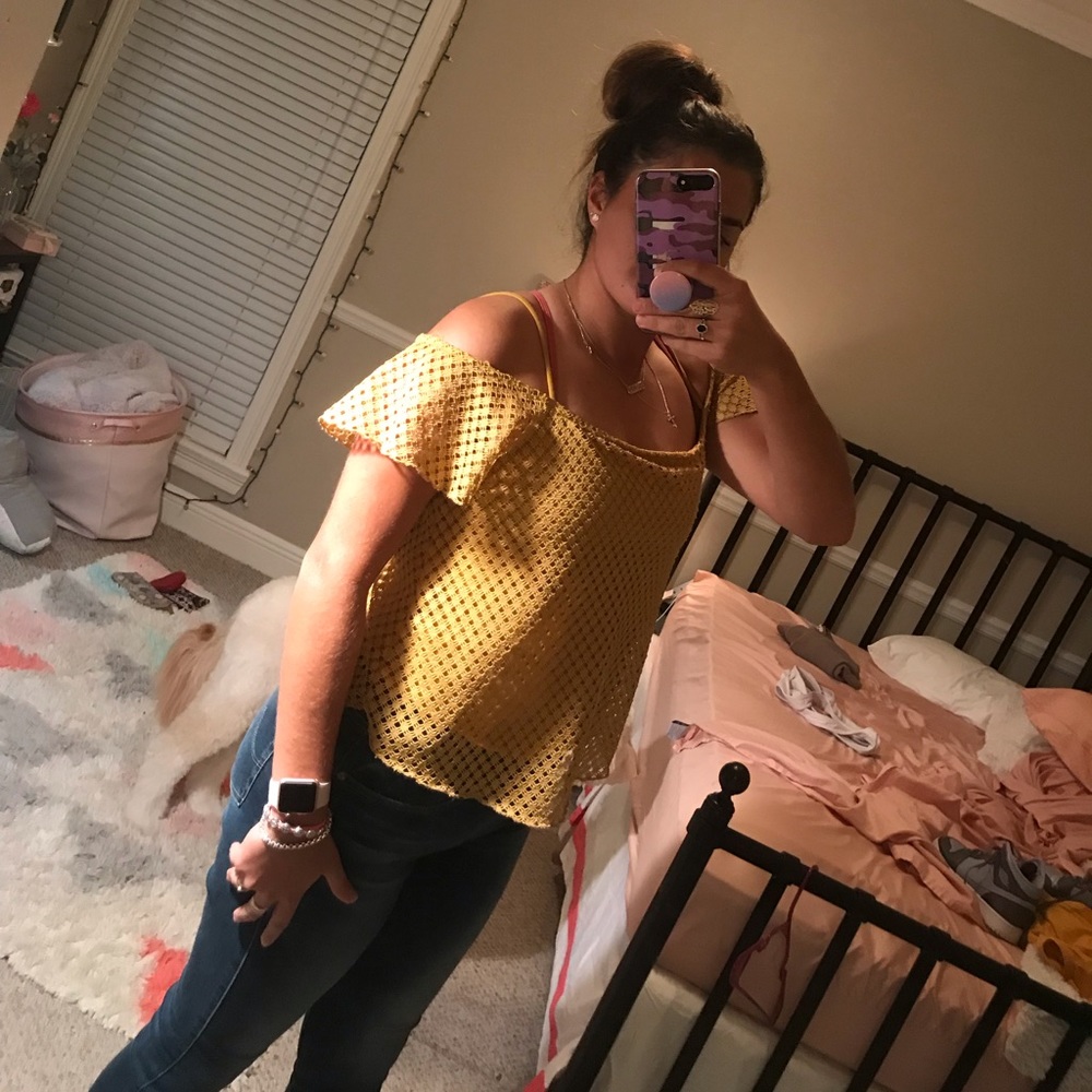 cute top for game days!!!